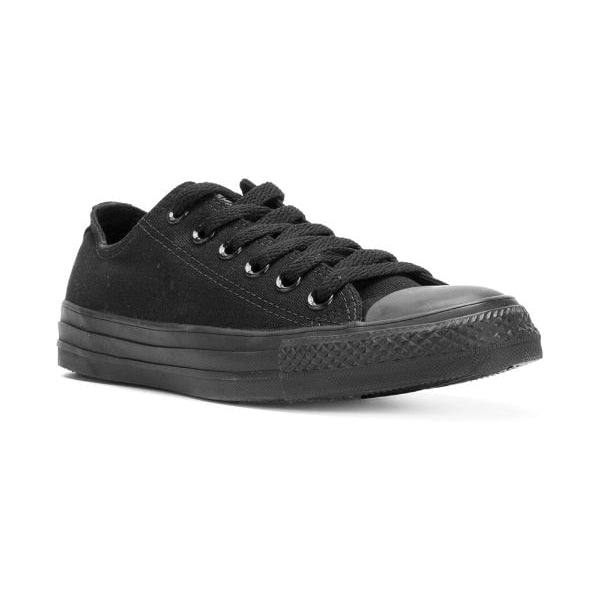 Converse
Chuck Taylor All Star low tops