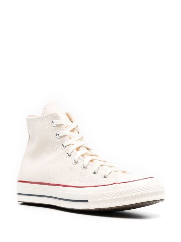 Converse
Chuck Taylor hi-top