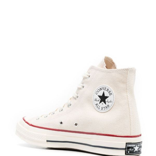 Converse
Chuck Taylor hi-top