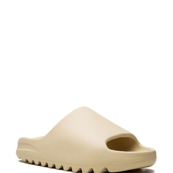 adidas YEEZY "Bone (2022 Restock)" slides