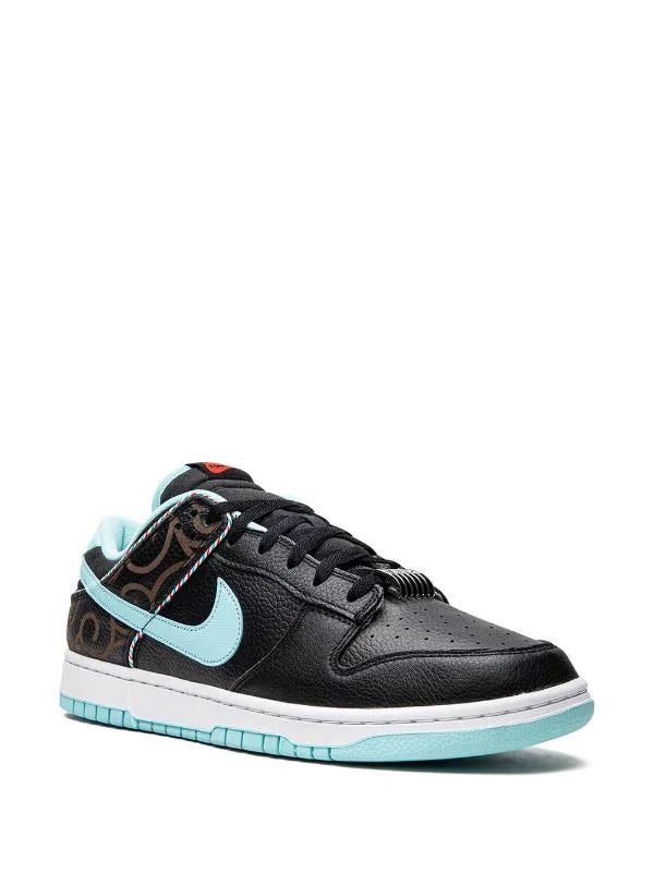 Nike Dunk Low "Barbershop"